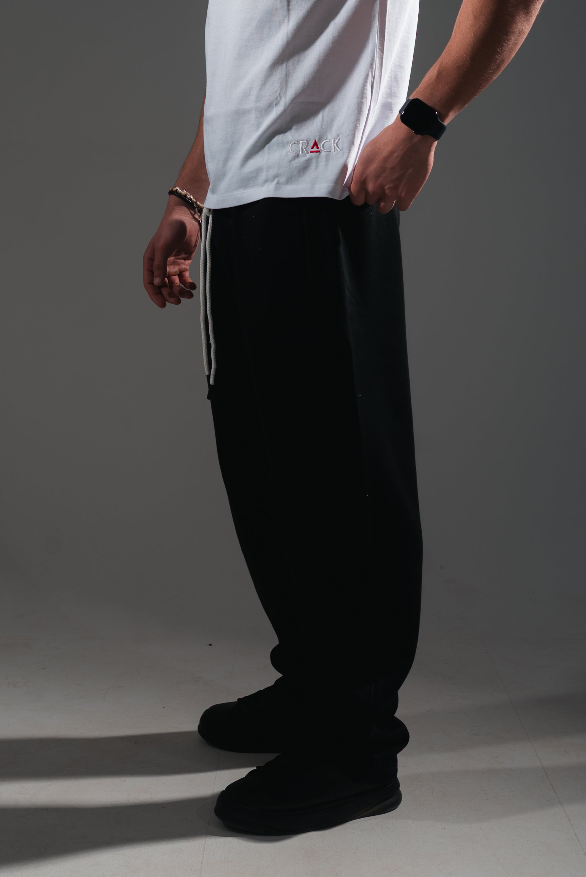 Crack sweatpants